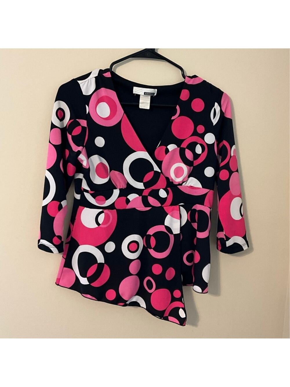 Cocomo 2000s Pink And Black V Neckline Blouse